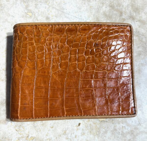 alligator wallet