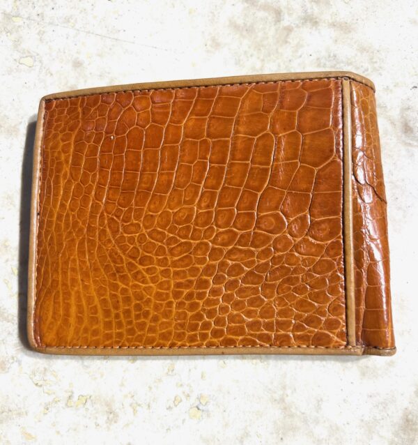 alligator wallet